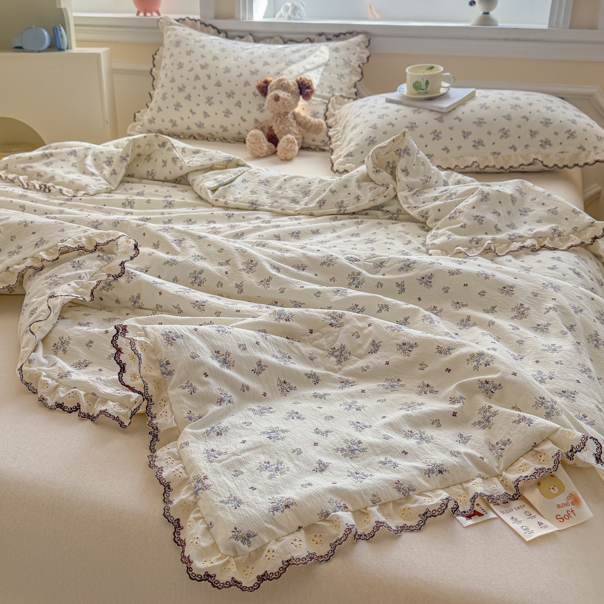 91家纺网 家纺一手货源 找家纺 名兮家居 2026春夏新款韩版花边款皱皱纱夏被夏凉被空调被 碎碎花