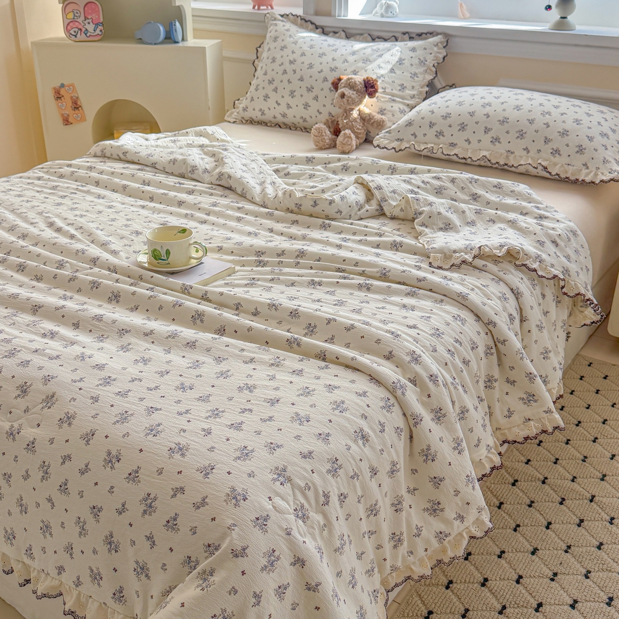 91家纺网 家纺一手货源 找家纺 名兮家居 2026春夏新款韩版花边款皱皱纱夏被夏凉被空调被 碎碎花