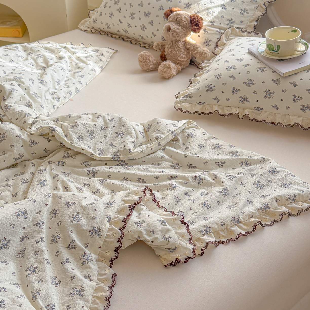 91家纺网 家纺一手货源 找家纺 名兮家居 2026春夏新款韩版花边款皱皱纱夏被夏凉被空调被 碎碎花