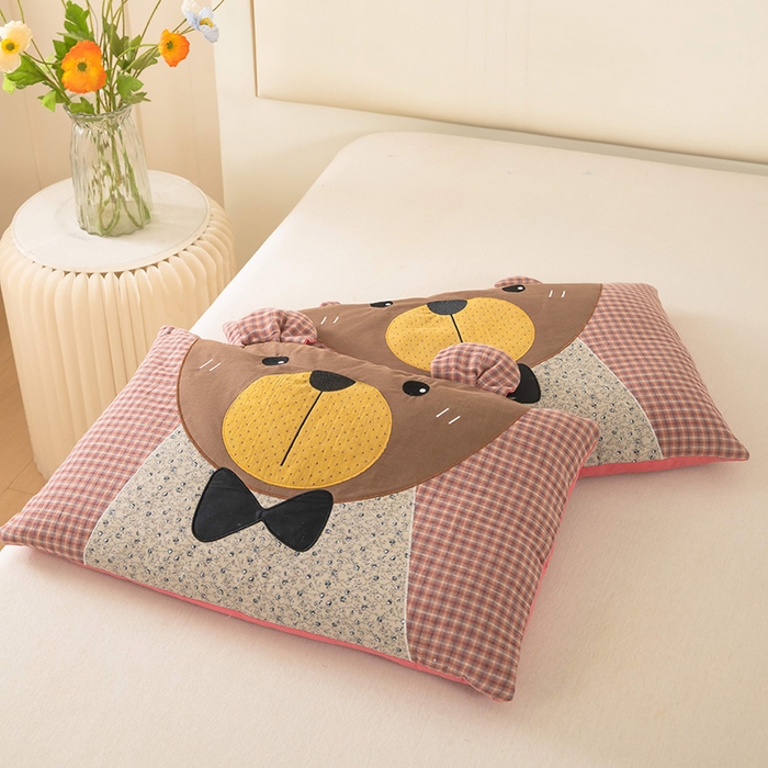 91家纺网 家纺一手货源 找家纺 梦莱家纺 2026新款水洗棉麻荞麦枕-绅士熊 枕头枕芯 绅士熊-酒红