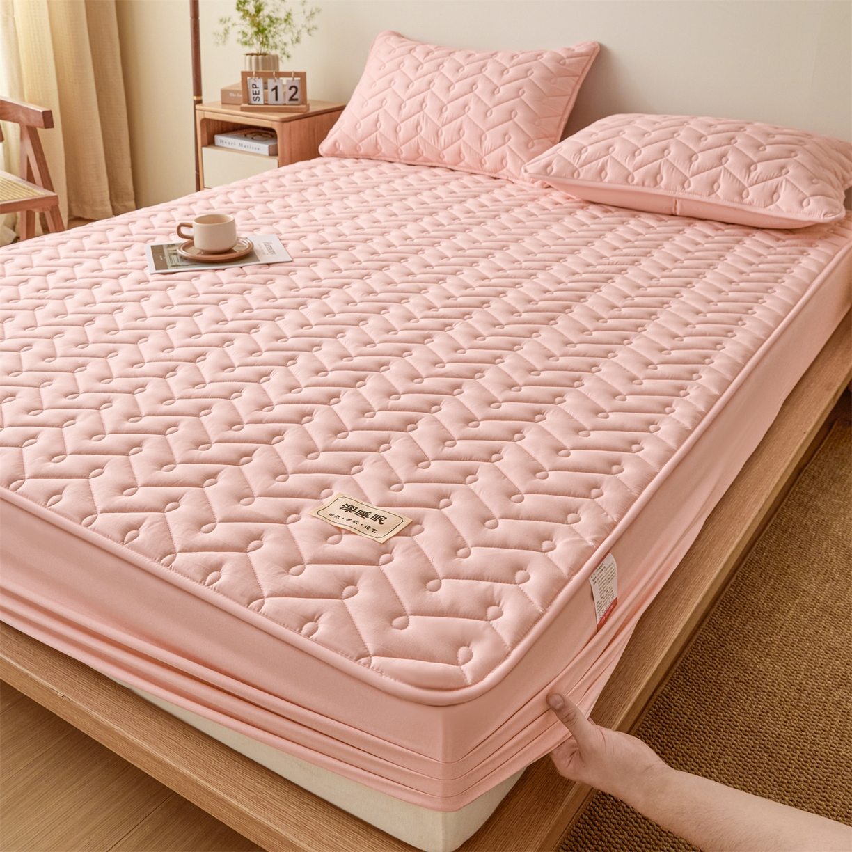 91家纺网 家纺一手货源 找家纺 九亭家纺 2026新款A类深睡眠防水夹棉床笠 深睡眠-豆沙