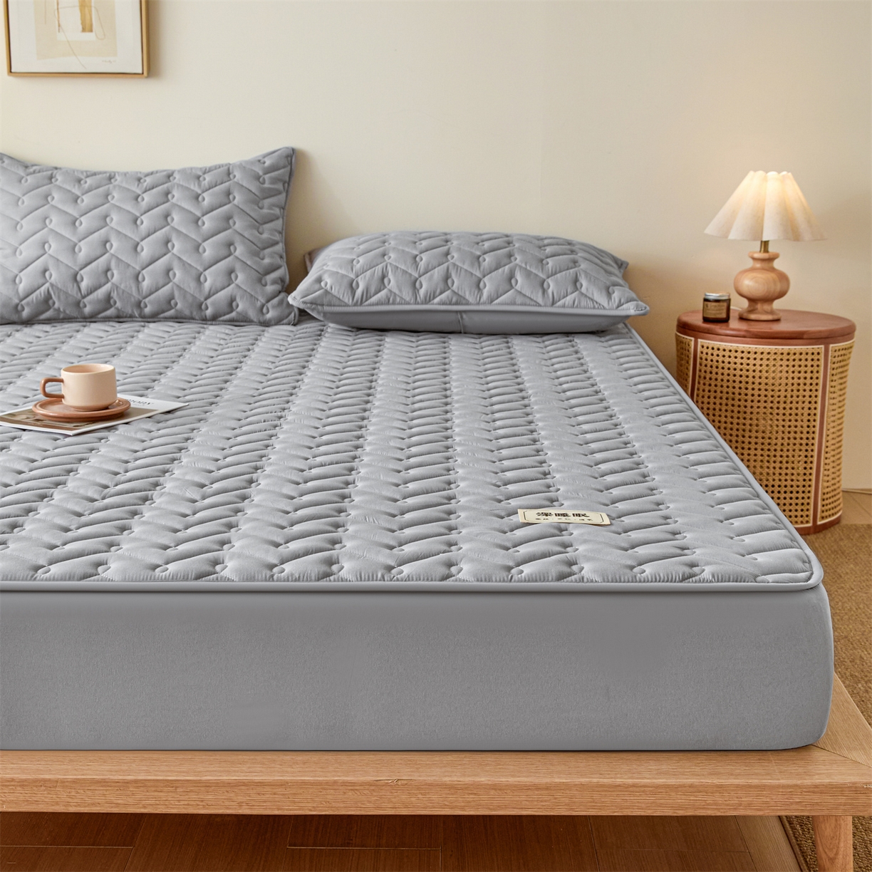 91家纺网 家纺一手货源 找家纺 九亭家纺 2026新款A类深睡眠防水夹棉床笠 深睡眠-灰色