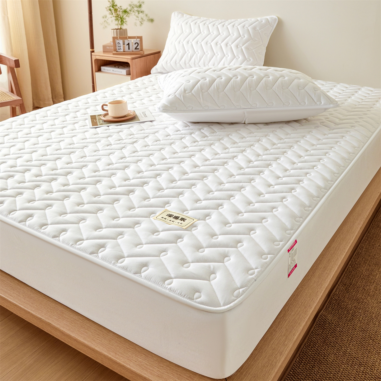 91家纺网 家纺一手货源 找家纺 九亭家纺 2026新款A类深睡眠防水夹棉床笠 深睡眠-奶昔白