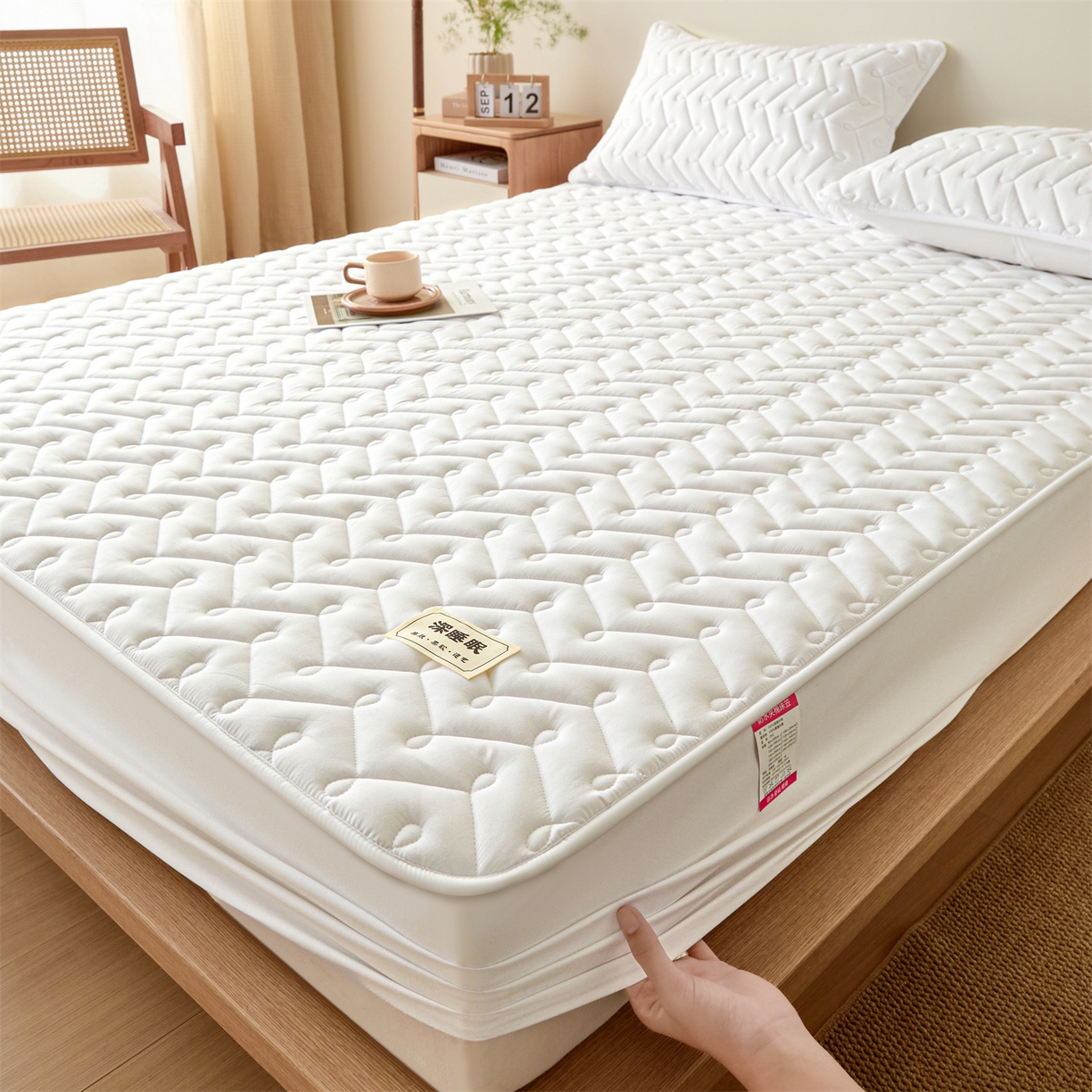 91家纺网 家纺一手货源 找家纺 九亭家纺 2026新款A类深睡眠防水夹棉床笠 深睡眠-奶昔白