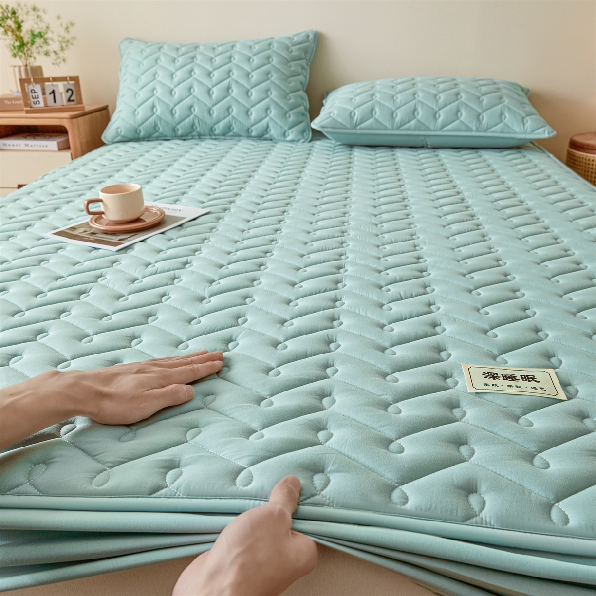 91家纺网 家纺一手货源 找家纺 九亭家纺 2026新款A类深睡眠防水夹棉床笠 深睡眠-水绿