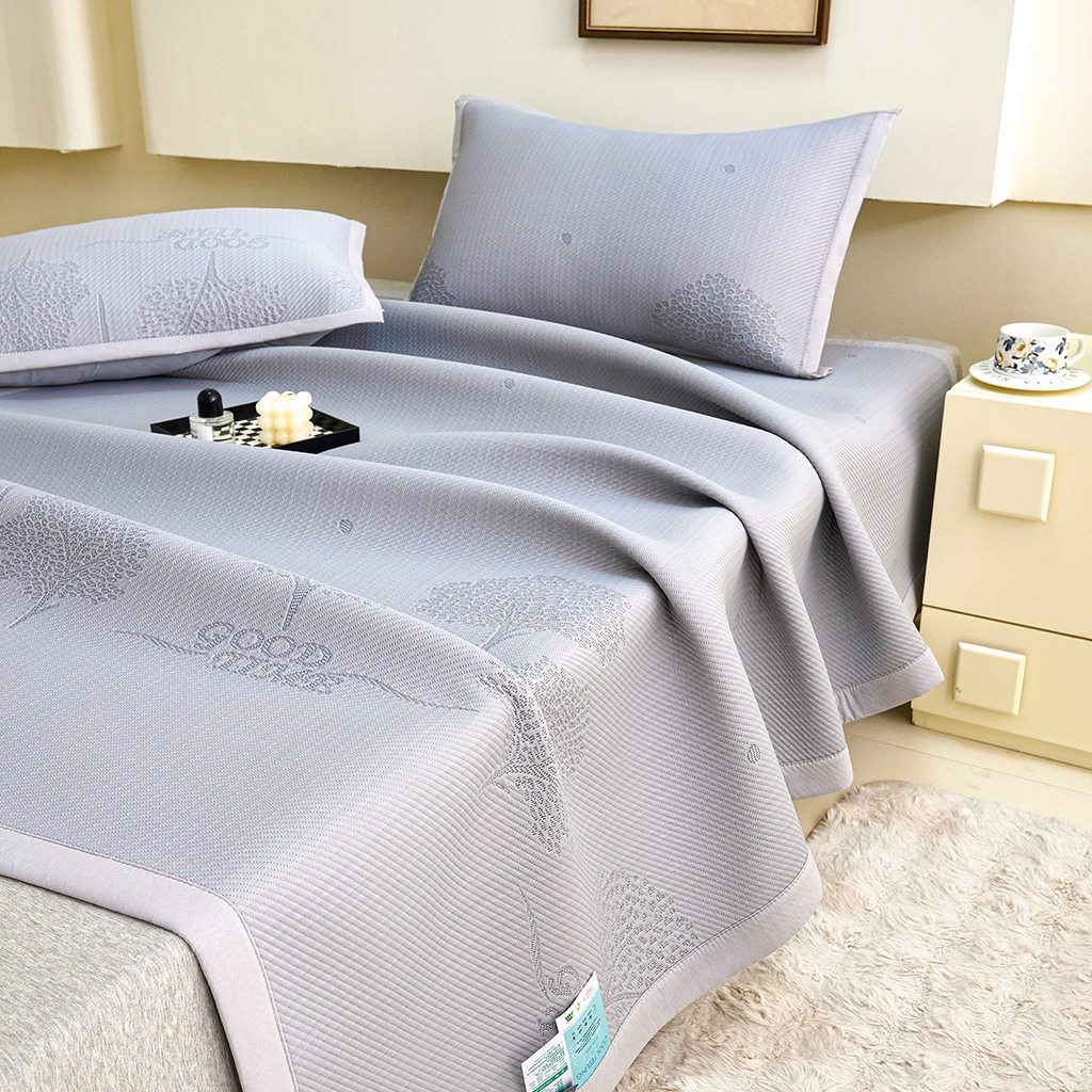 91家纺网 家纺一手货源 找家纺 莱家富 2026新款A类凉感豆豆席-平铺款 平铺款-发财树灰色