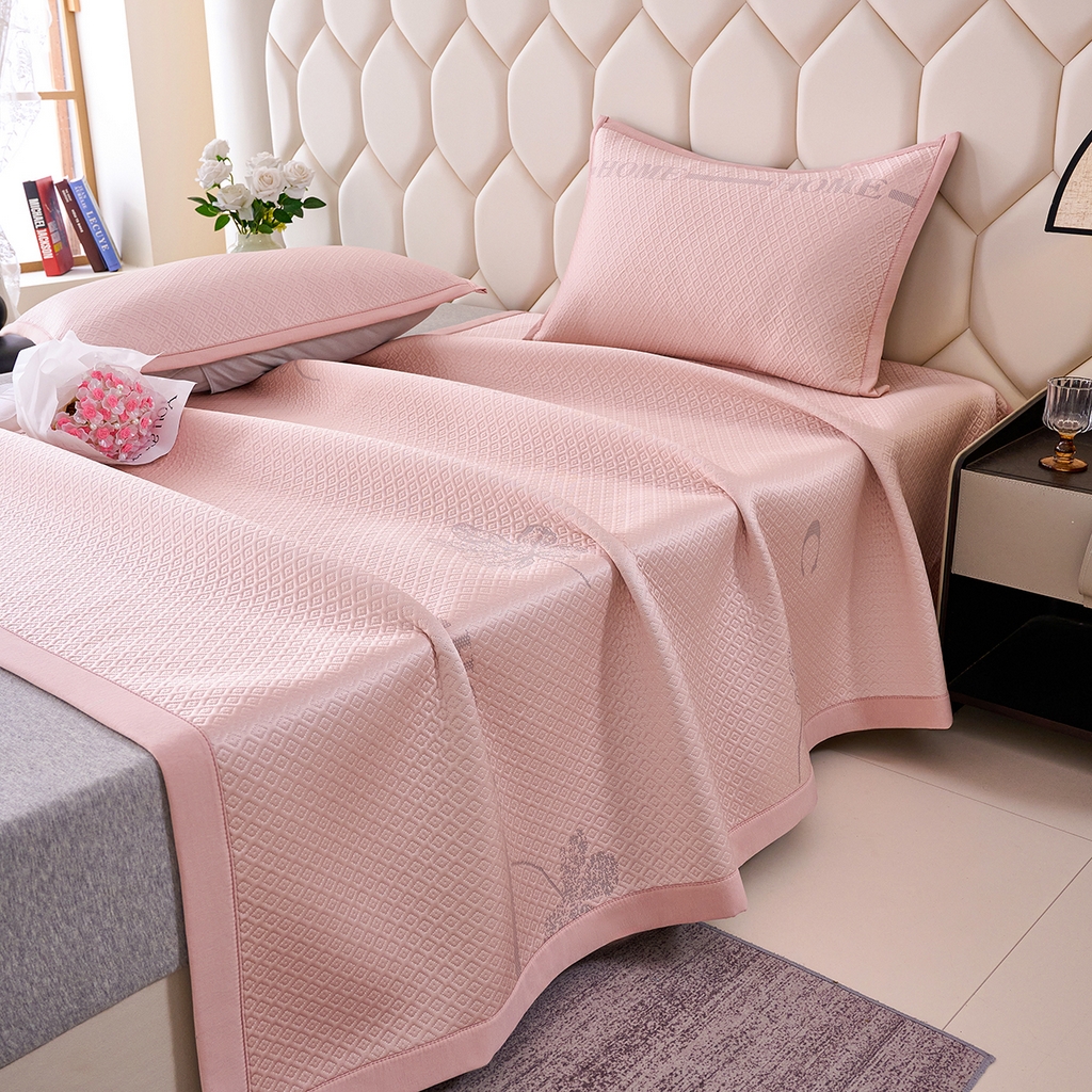 91家纺网 家纺一手货源 找家纺 莱家富 2026新款A类凉感豆豆席-平铺款 平铺款-落叶粉色