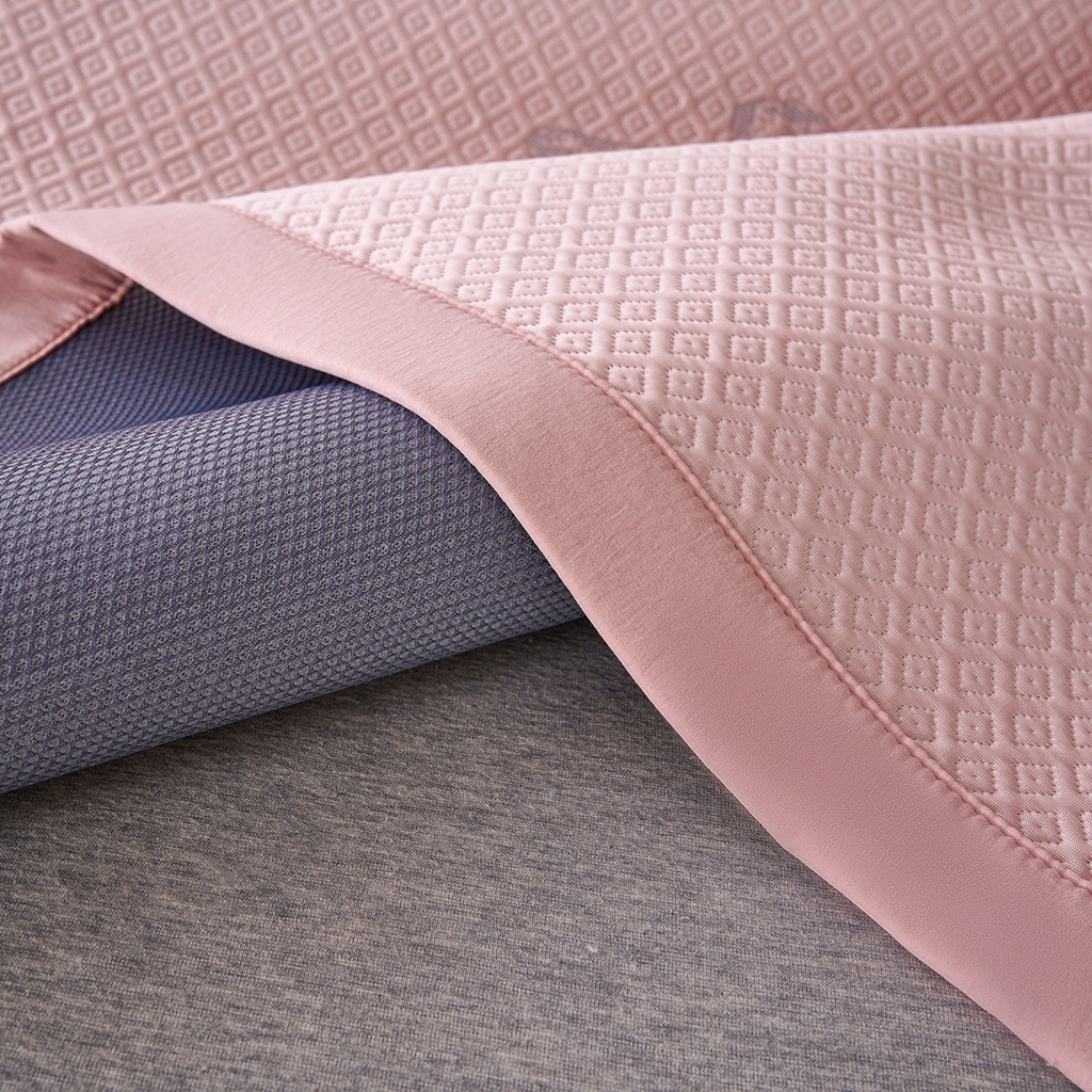 91家纺网 家纺一手货源 找家纺 莱家富 2026新款A类凉感豆豆席-平铺款 平铺款-落叶粉色