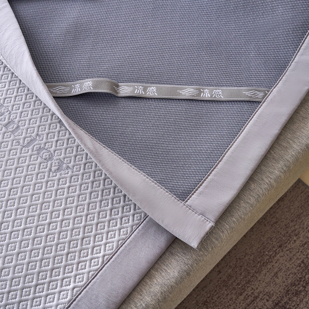 91家纺网 家纺一手货源 找家纺 莱家富 2026新款A类凉感豆豆席-平铺款 平铺款-落叶灰色