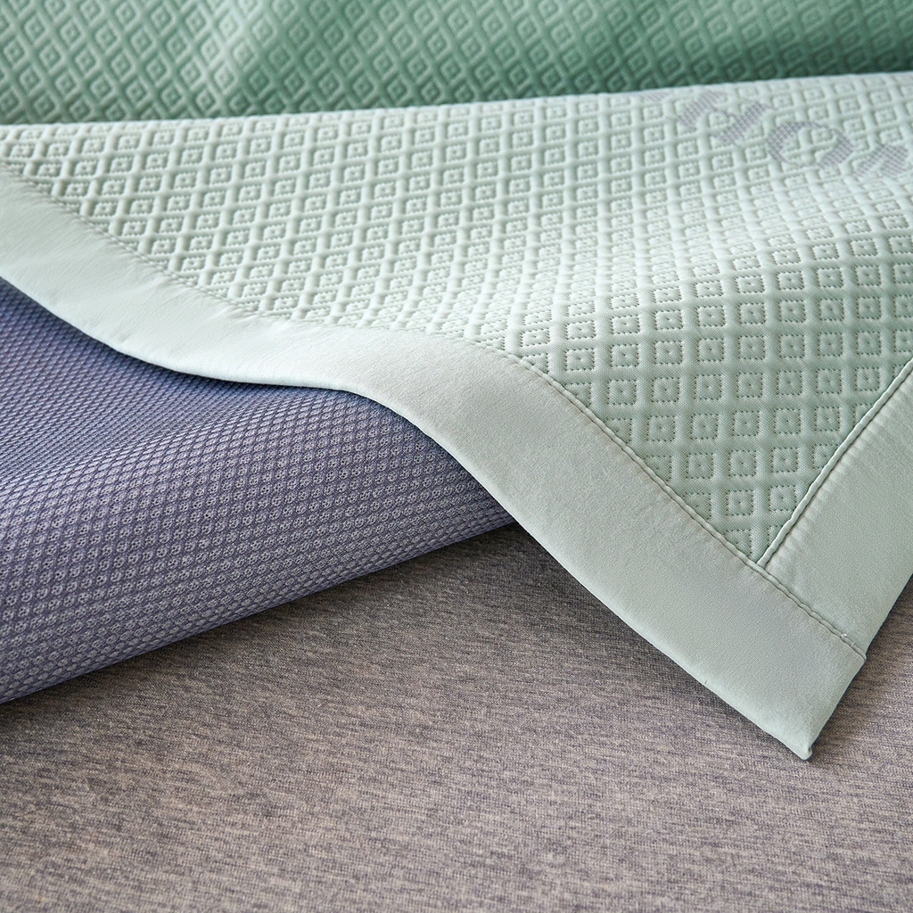 91家纺网 家纺一手货源 找家纺 莱家富 2026新款A类凉感豆豆席-平铺款 平铺款-落叶绿色