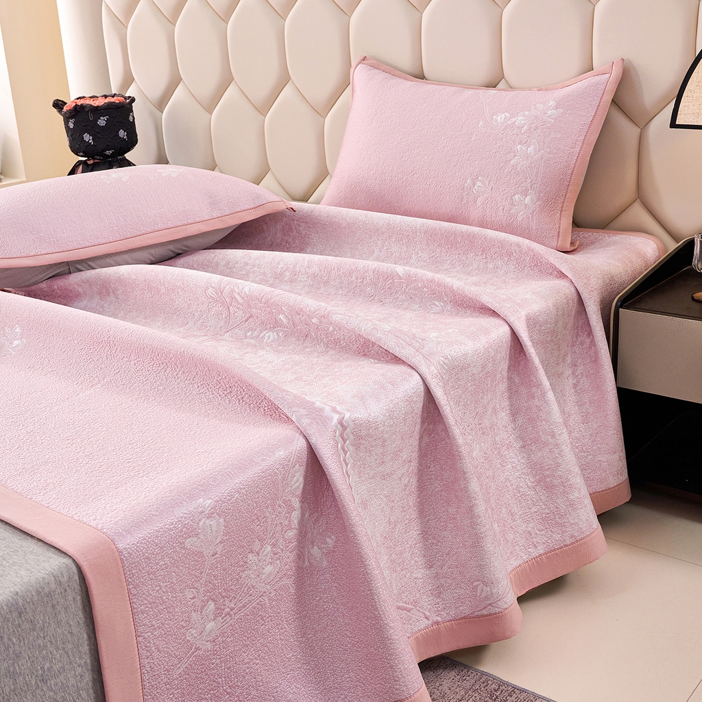 91家纺网 家纺一手货源 找家纺 莱家富 2026新款A类凉感豆豆席-平铺款 平铺款-喜上眉梢粉色