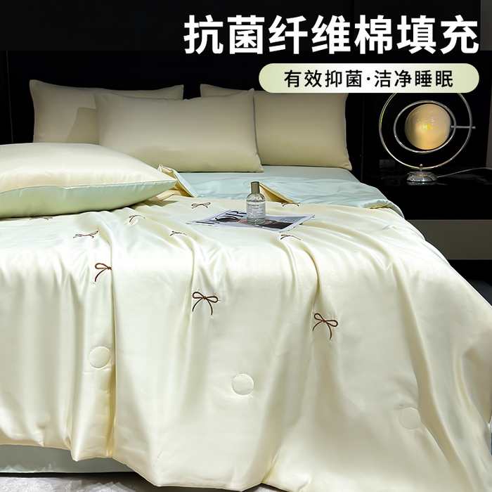 91家纺网 家纺一手货源 找家纺 憨豆家纺 2026新款刺绣水洗冰丝夏被四件套星球水洗真丝夏凉被（含抗菌棉）跨境外贸床笠款空 蝴蝶结-奶黄绿