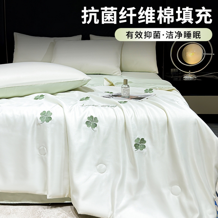 91家纺网 家纺一手货源 找家纺 憨豆家纺 2026新款刺绣水洗冰丝夏被四件套星球水洗真丝夏凉被（含抗菌棉）跨境外贸床笠款空 四叶草-奶白绿