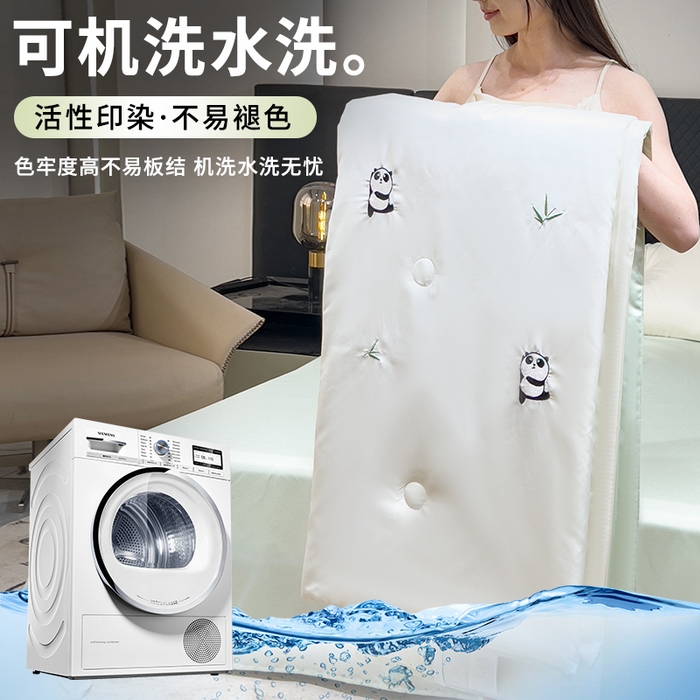 91家纺网 家纺一手货源 找家纺 憨豆家纺 2026新款刺绣水洗冰丝夏被四件套星球水洗真丝夏凉被（含抗菌棉）跨境外贸床笠款空 小熊猫-奶白绿