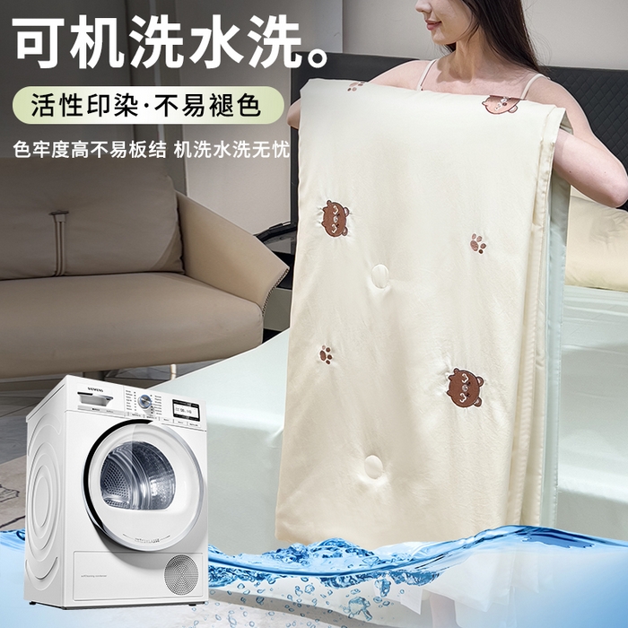 91家纺网 家纺一手货源 找家纺 憨豆家纺 2026新款刺绣水洗冰丝夏被四件套星球水洗真丝夏凉被（含抗菌棉）跨境外贸床笠款空 小熊-奶黄绿