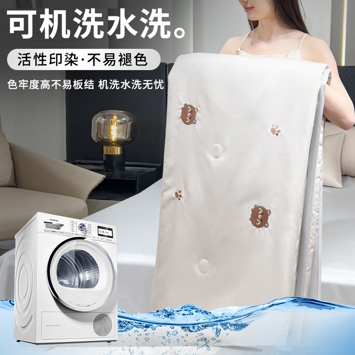 91家纺网 家纺一手货源 找家纺 憨豆家纺 2026新款刺绣水洗冰丝夏被四件套星球水洗真丝夏凉被（含抗菌棉）跨境外贸床笠款空 小熊-梧桐灰