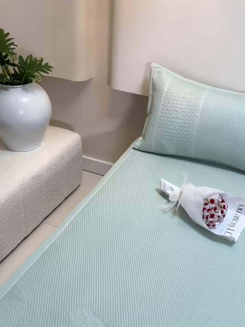 91家纺网 家纺一手货源 找家纺 莱家富 2026新款A类凉感豆豆席-平铺款 平铺款-羽毛绿