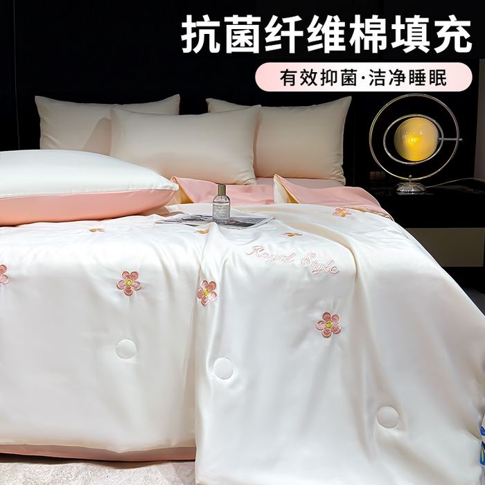 91家纺网 家纺一手货源 找家纺 憨豆家纺 2026新款刺绣水洗冰丝夏被四件套星球水洗真丝夏凉被（含抗菌棉）跨境外贸床笠款空 花朵-奶白粉