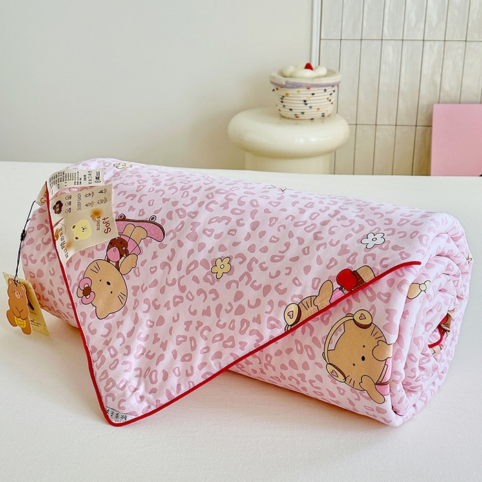 91家纺网 家纺一手货源 找家纺 宜家坊 2026新款A类针织棉嘟嘟被夏被春秋被空调被儿童学生被子被芯 粉粉豹纹猫