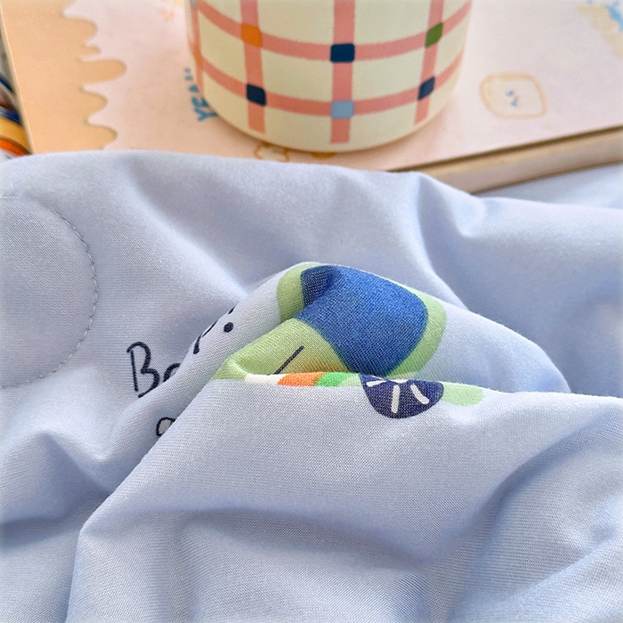 91家纺网 家纺一手货源 找家纺 宜家坊 2026新款A类针织棉嘟嘟被夏被春秋被空调被儿童学生被子被芯 小汽车