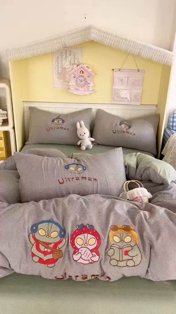 91家纺网 家纺一手货源 找家纺 宜家坊 2026直播热款卡通贴布绣加厚仿棉古棉单人双人单倍套三四件套 奥特兄妹