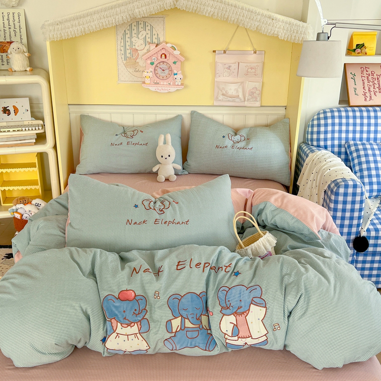 91家纺网 家纺一手货源 找家纺 宜家坊 2026直播热款卡通贴布绣加厚仿棉古棉单人双人单倍套三四件套 吉象三宝