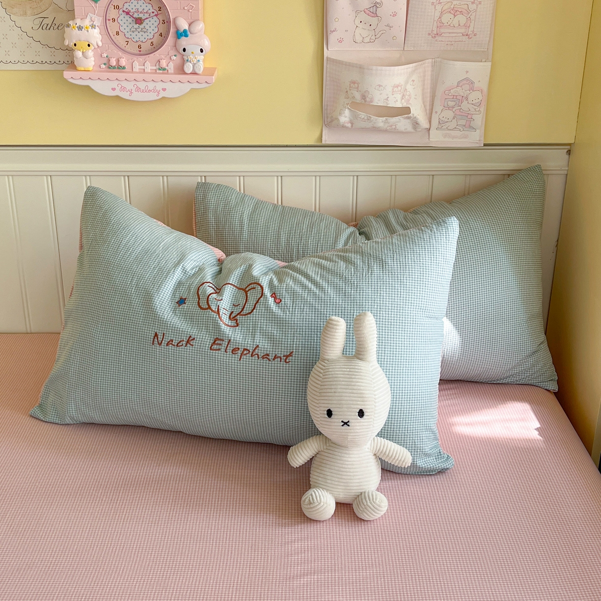 91家纺网 家纺一手货源 找家纺 宜家坊 2026直播热款卡通贴布绣加厚仿棉古棉单人双人单倍套三四件套 吉象三宝