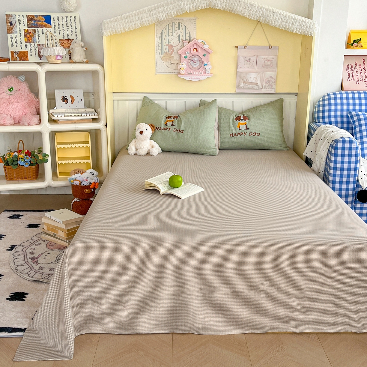 91家纺网 家纺一手货源 找家纺 宜家坊 2026直播热款卡通贴布绣加厚仿棉古棉单人双人单倍套三四件套 旺旺狗狗