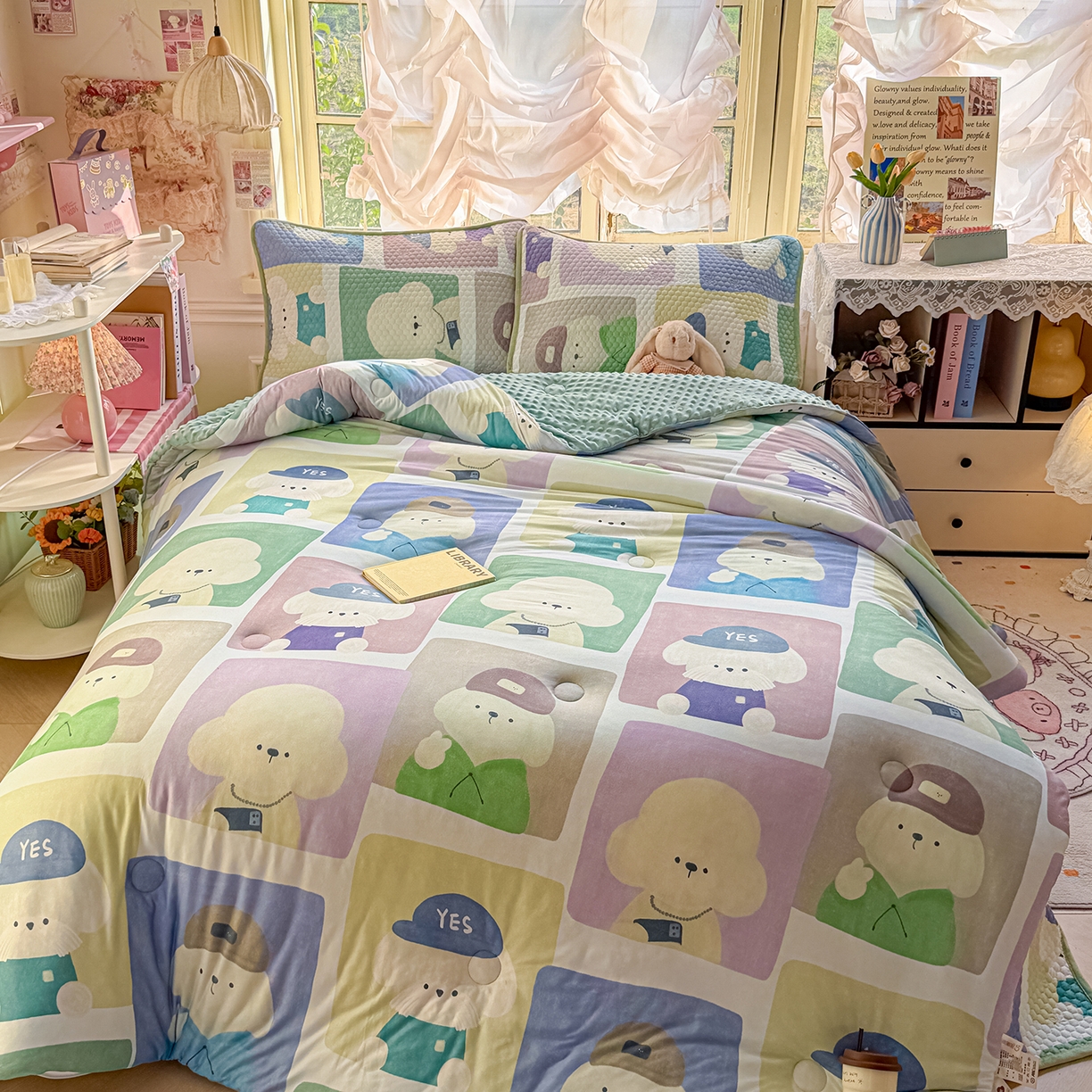 91家纺网 家纺一手货源 找家纺 宜家坊 2026新款金豆豆床盖A类针织棉印花大版卡通床盖三四件套 大头贴