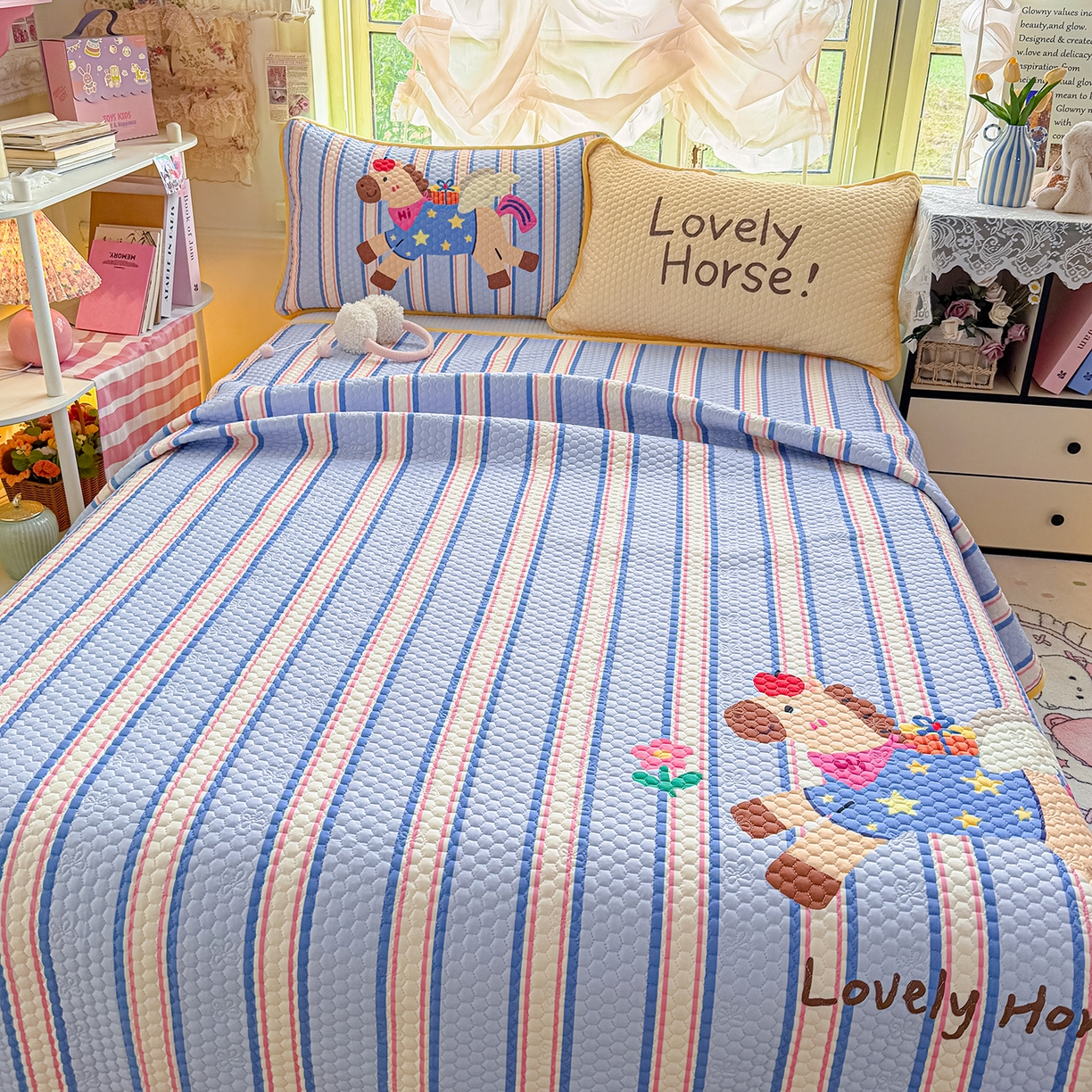 91家纺网 家纺一手货源 找家纺 宜家坊 2026新款金豆豆床盖A类针织棉印花大版卡通床盖三四件套 要嘛有马