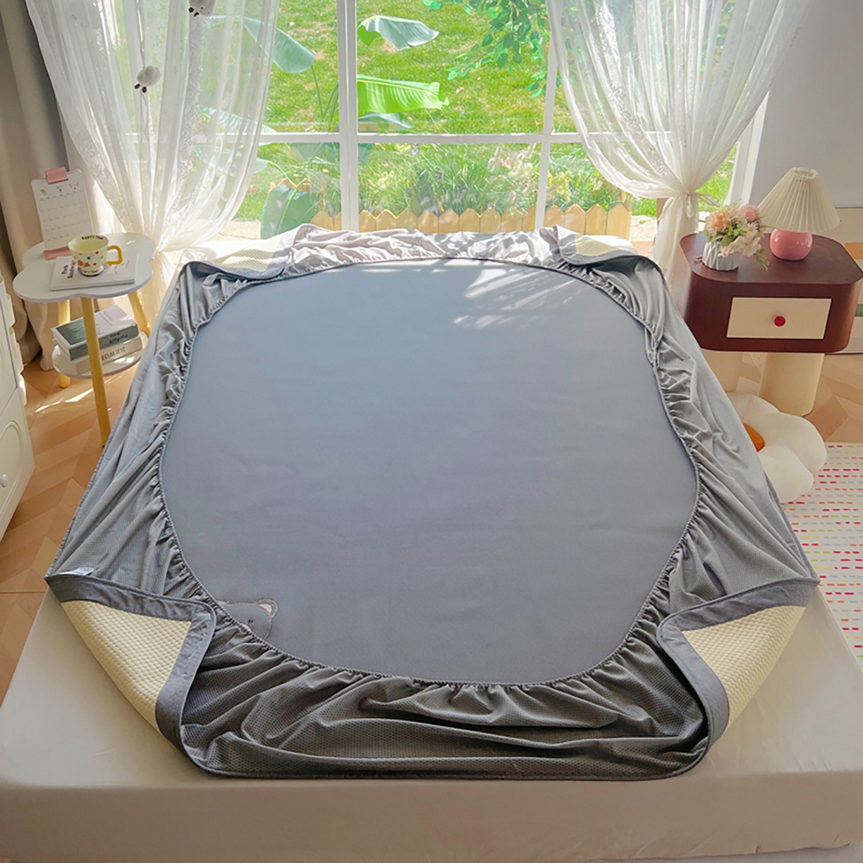 91家纺网 家纺一手货源 找家纺 卡初家居（原微来） 2026春夏新款A类乙纶冰豆豆凉感席绣花席凉席席子-憨憨熊系列 憨憨熊-米白