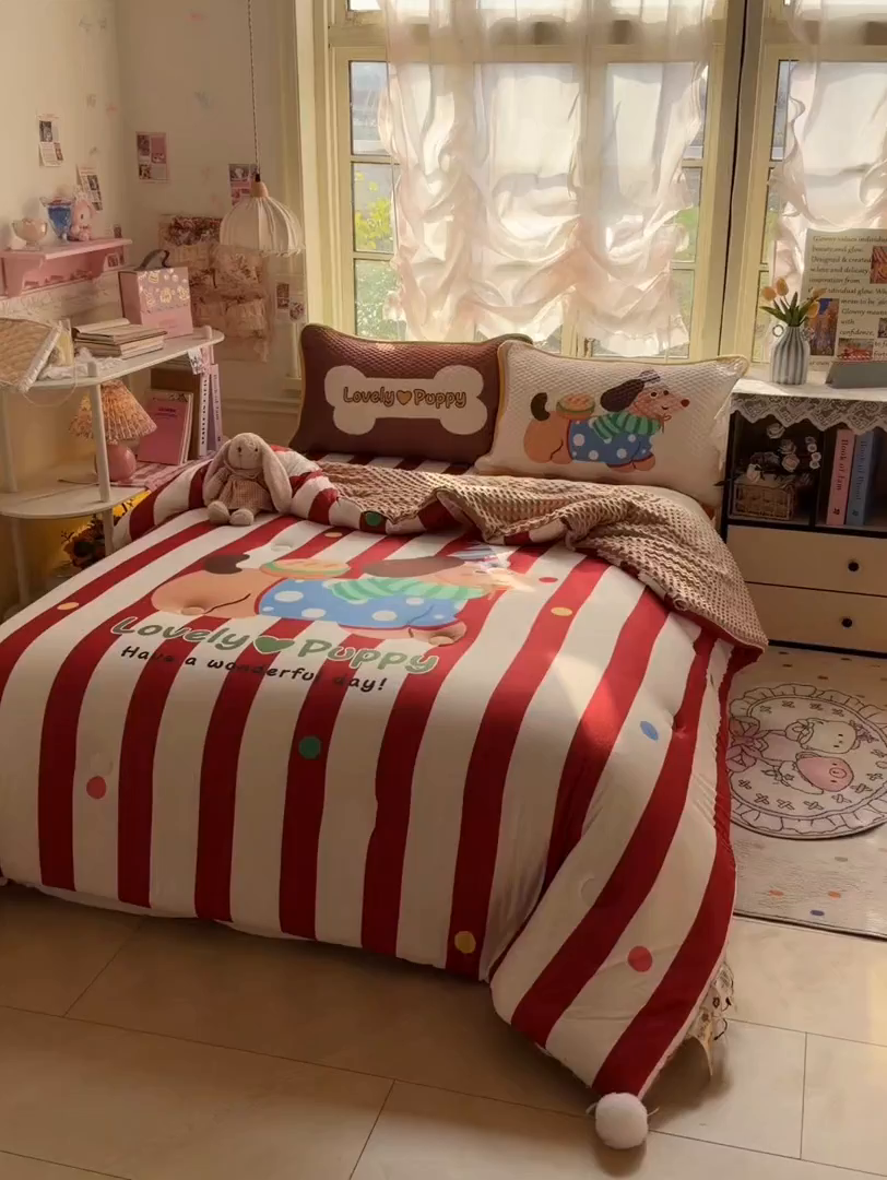 91家纺网 家纺一手货源 找家纺 宜家坊 2026直播热款A类针织棉豆豆被夏被春秋被空调被儿童学生大版卡通被子被芯 鸿运当头