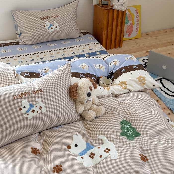 91家纺网 家纺一手货源 找家纺 暖生活 2026新款全棉纯棉水洗棉印+绣四件套（会员➖5 改床笠➕10） 汪汪脚印