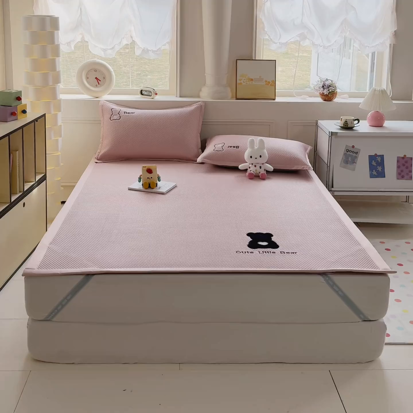 91家纺网 家纺一手货源 找家纺 （总）卡初家居（原微来） 2026春夏新款A类乙纶冰豆豆凉感席绣花席凉席席子-炫酷熊系列