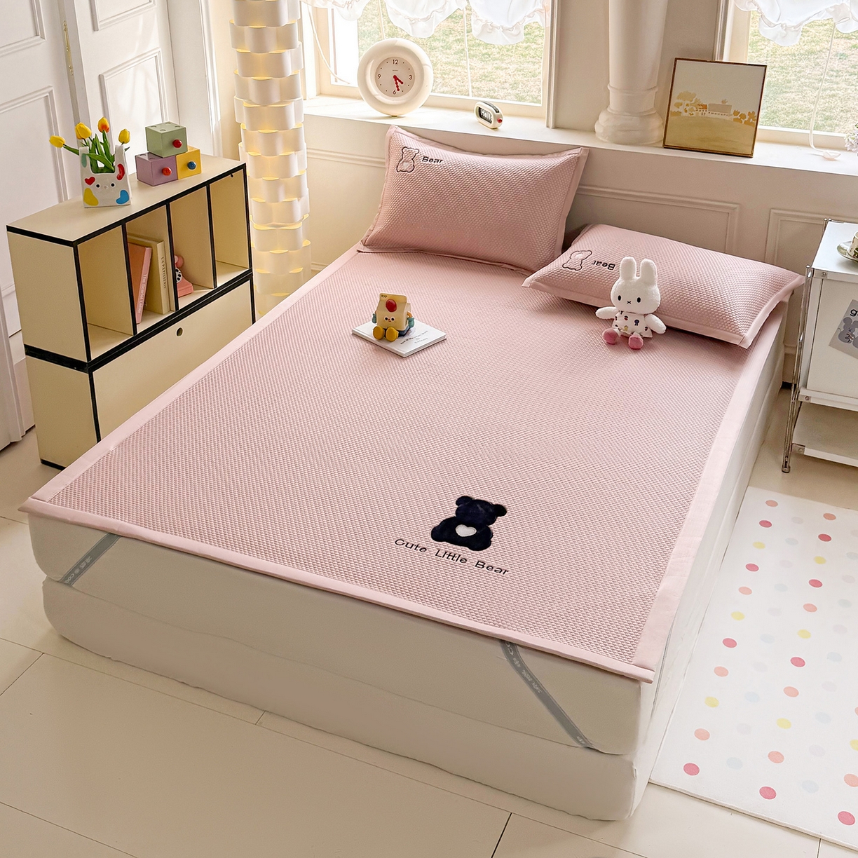 91家纺网 家纺一手货源 找家纺 （总）卡初家居（原微来） 2026春夏新款A类乙纶冰豆豆凉感席绣花席凉席席子-炫酷熊系列