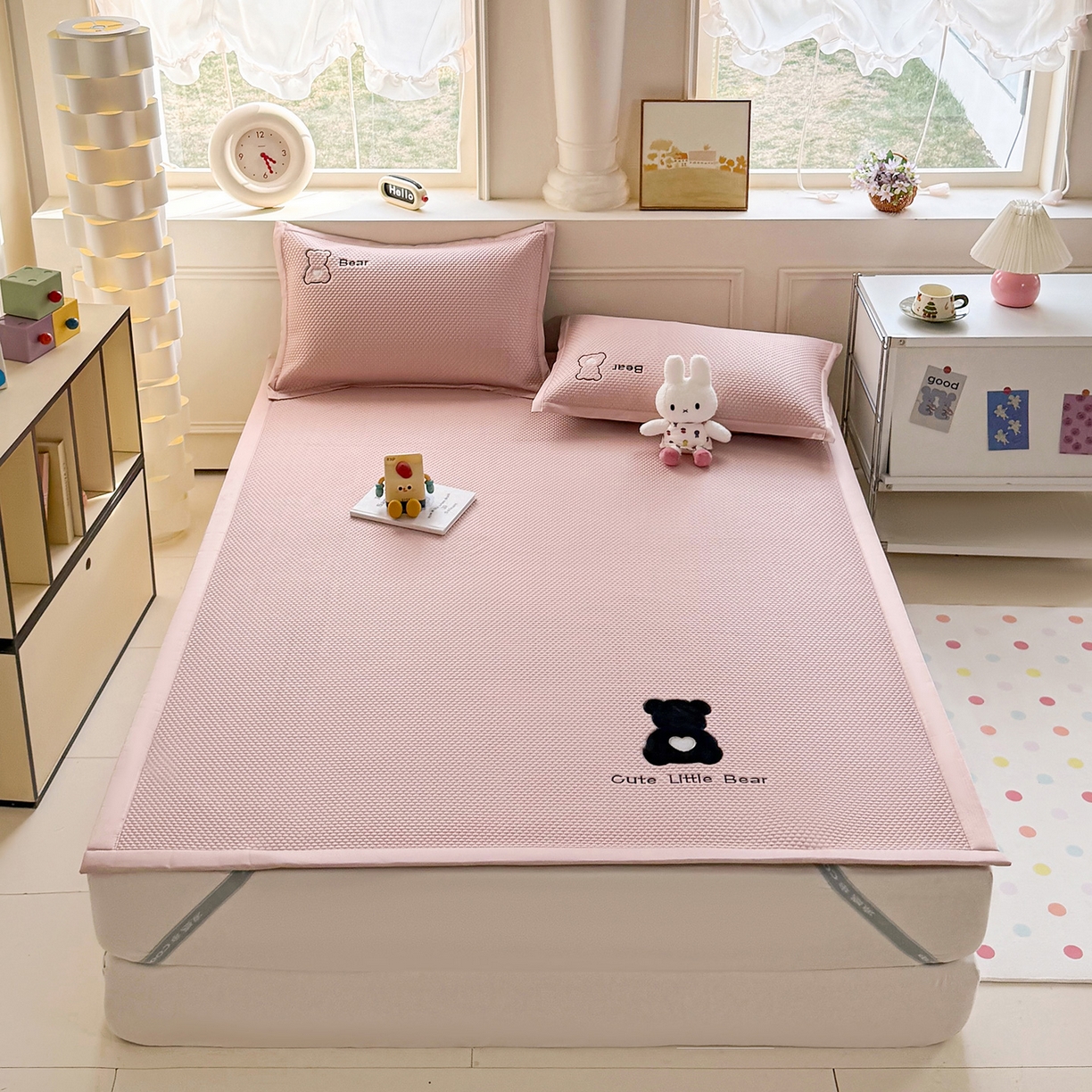 91家纺网 家纺一手货源 找家纺 卡初家居（原微来） 2026春夏新款A类乙纶冰豆豆凉感席绣花席凉席席子-炫酷熊系列 炫酷熊-芭蕾粉