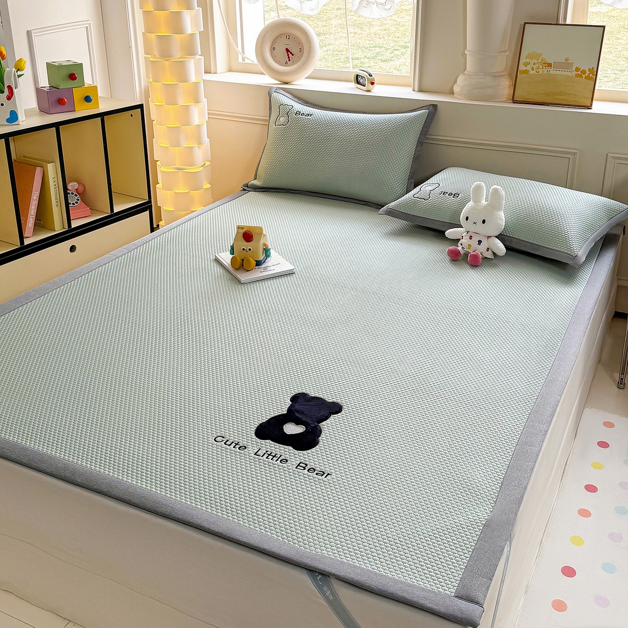 91家纺网 家纺一手货源 找家纺 卡初家居（原微来） 2026春夏新款A类乙纶冰豆豆凉感席绣花席凉席席子-炫酷熊系列 炫酷熊-果绿