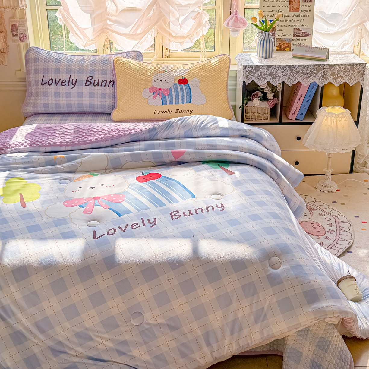 91家纺网 家纺一手货源 找家纺 宜家坊 2026直播热款A类针织棉豆豆被夏被春秋被空调被儿童学生大版卡通被子被芯 小兔乖乖