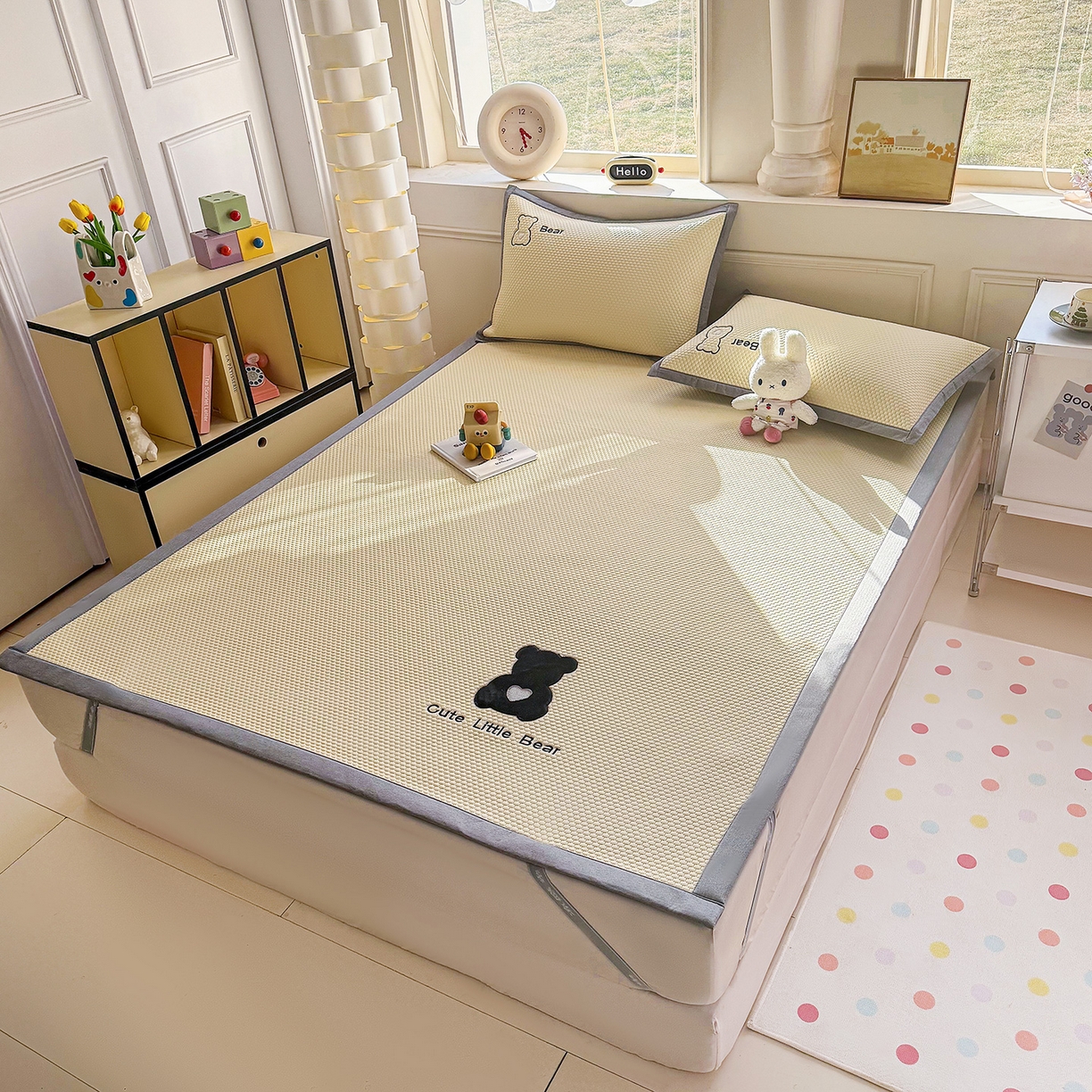 91家纺网 家纺一手货源 找家纺 卡初家居（原微来） 2026春夏新款A类乙纶冰豆豆凉感席绣花席凉席席子-炫酷熊系列 炫酷熊-米白