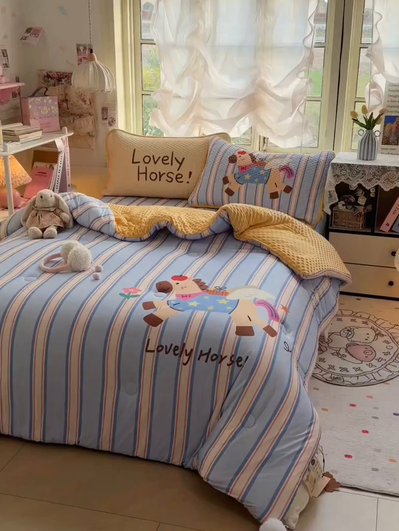 91家纺网 家纺一手货源 找家纺 宜家坊 2026直播热款A类针织棉豆豆被夏被春秋被空调被儿童学生大版卡通被子被芯 要嘛有马