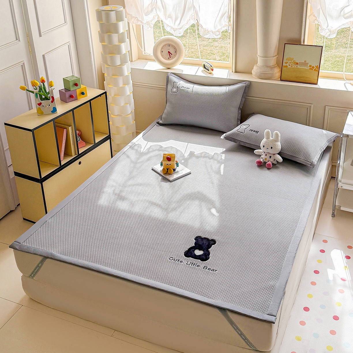 91家纺网 家纺一手货源 找家纺 卡初家居（原微来） 2026春夏新款A类乙纶冰豆豆凉感席绣花席凉席席子-炫酷熊系列 炫酷熊-摩登灰