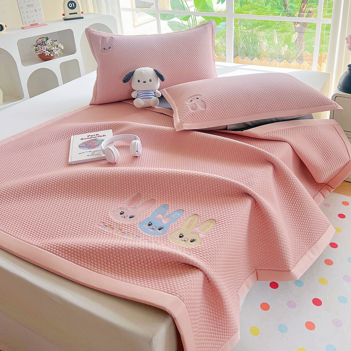 91家纺网 家纺一手货源 找家纺 （总）卡初家居（原微来） 2026春夏新款A类乙纶凉豆豆凉感席绣花席凉席席子-魔方系列