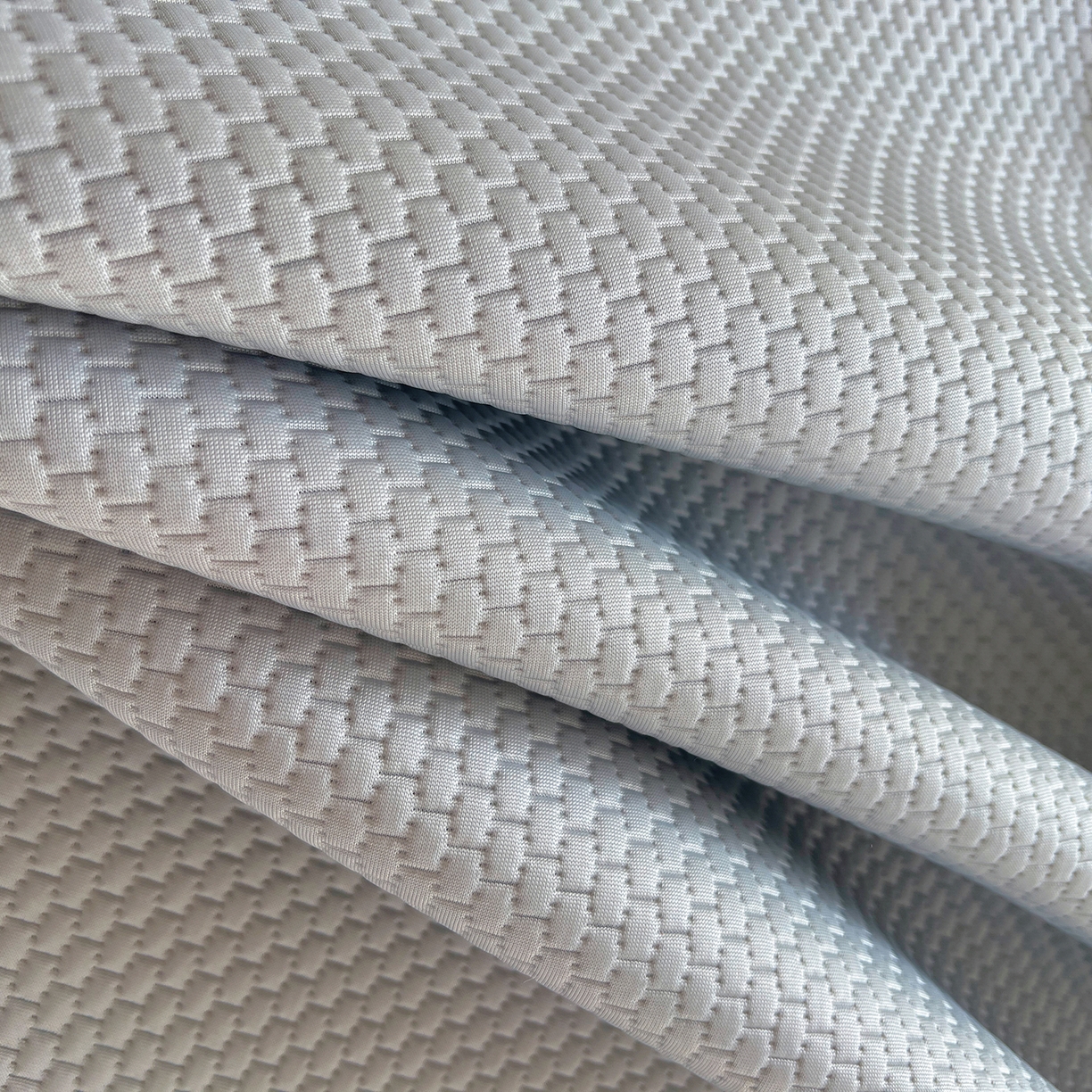 91家纺网 家纺一手货源 找家纺 卡初家居（原微来） 2026春夏新款A类乙纶凉豆豆凉感席绣花席凉席席子-魔方系列 动物派对