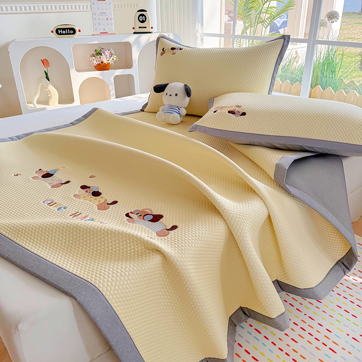 91家纺网 家纺一手货源 找家纺 卡初家居（原微来） 2026春夏新款A类乙纶凉豆豆凉感席绣花席凉席席子-魔方系列 可爱小狗