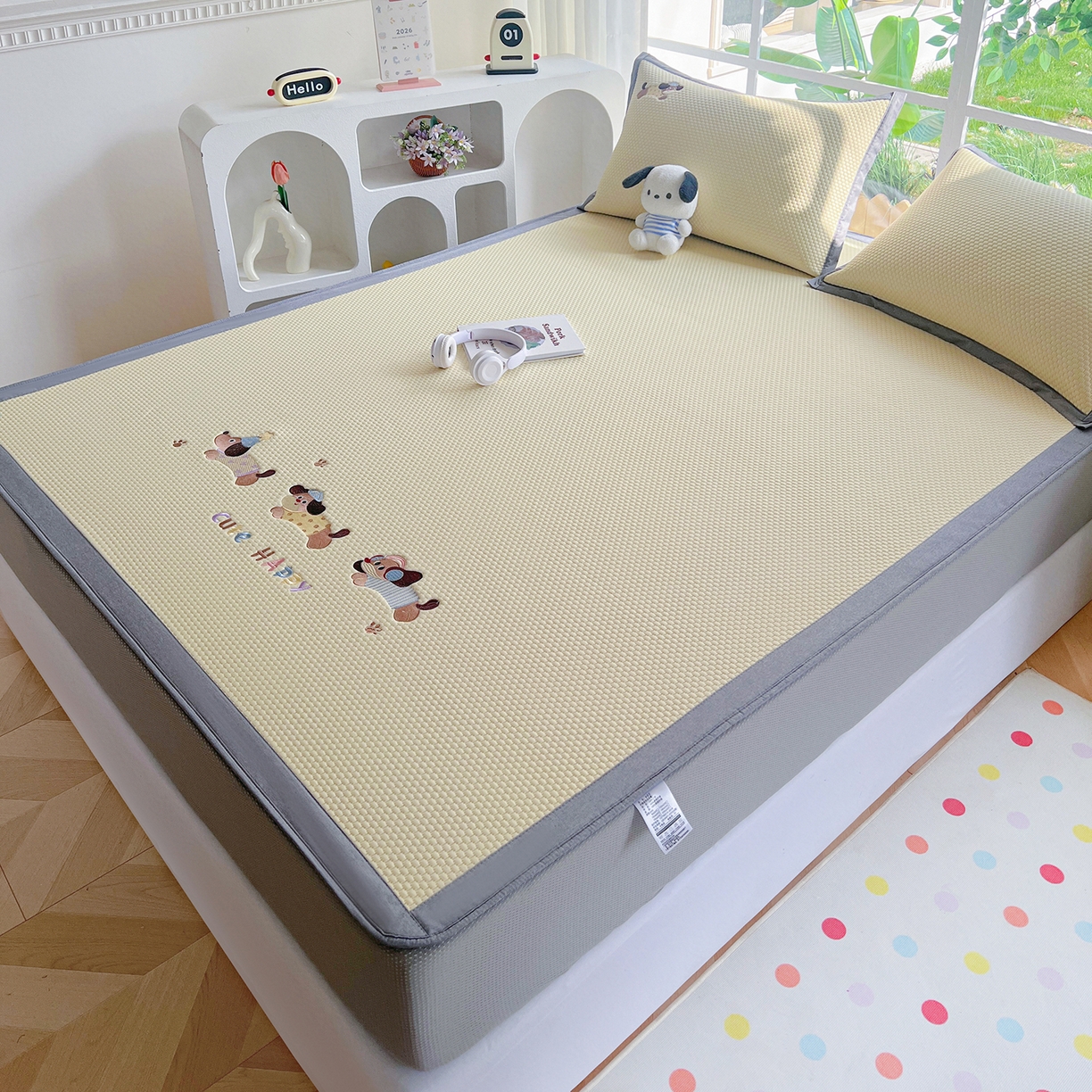 91家纺网 家纺一手货源 找家纺 卡初家居（原微来） 2026春夏新款A类乙纶凉豆豆凉感席绣花席凉席席子-魔方系列 可爱小狗