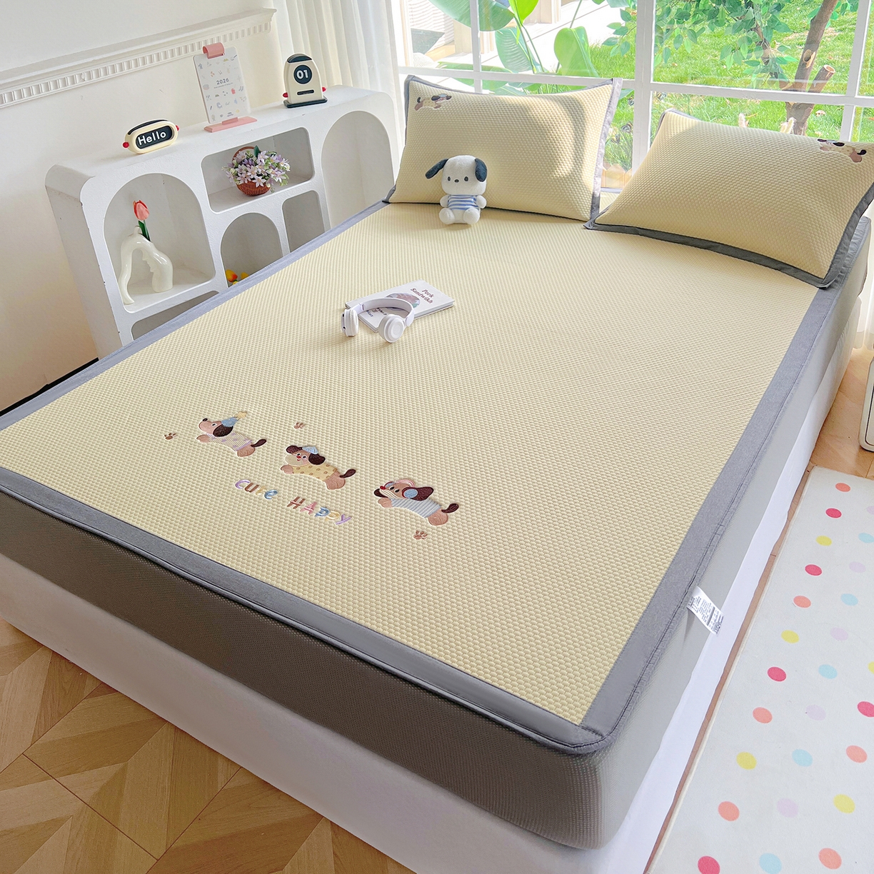 91家纺网 家纺一手货源 找家纺 卡初家居（原微来） 2026春夏新款A类乙纶凉豆豆凉感席绣花席凉席席子-魔方系列 可爱小狗