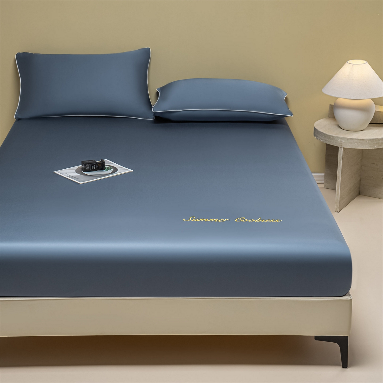 91家纺网 家纺一手货源 找家纺 （总）美澳家纺 2026春夏新款纯色刺绣凉感水洗冰丝真丝床笠三件套