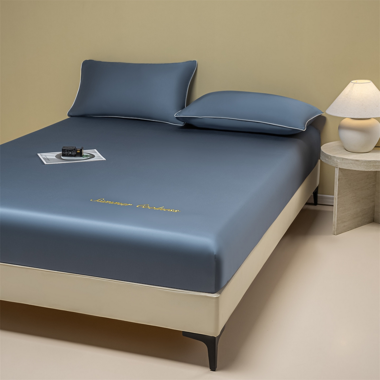 91家纺网 家纺一手货源 找家纺 美澳家纺 2026春夏新款纯色刺绣凉感水洗冰丝真丝床笠三件套 宾利兰