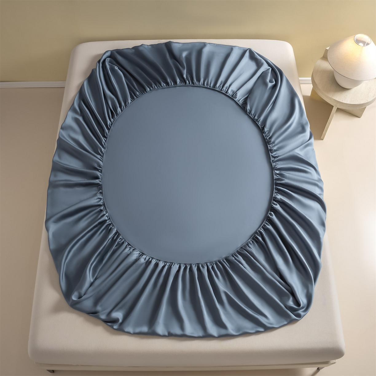 91家纺网 家纺一手货源 找家纺 美澳家纺 2026春夏新款纯色刺绣凉感水洗冰丝真丝床笠三件套 宾利兰