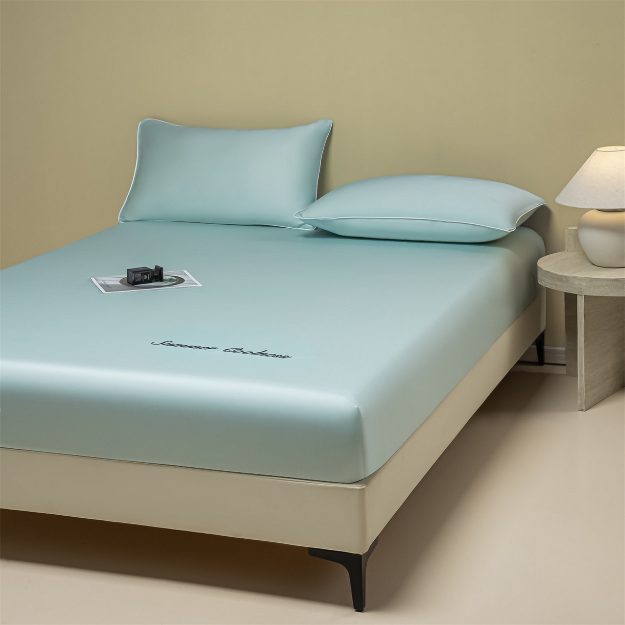 91家纺网 家纺一手货源 找家纺 美澳家纺 2026春夏新款纯色刺绣凉感水洗冰丝真丝床笠三件套 冰川蓝